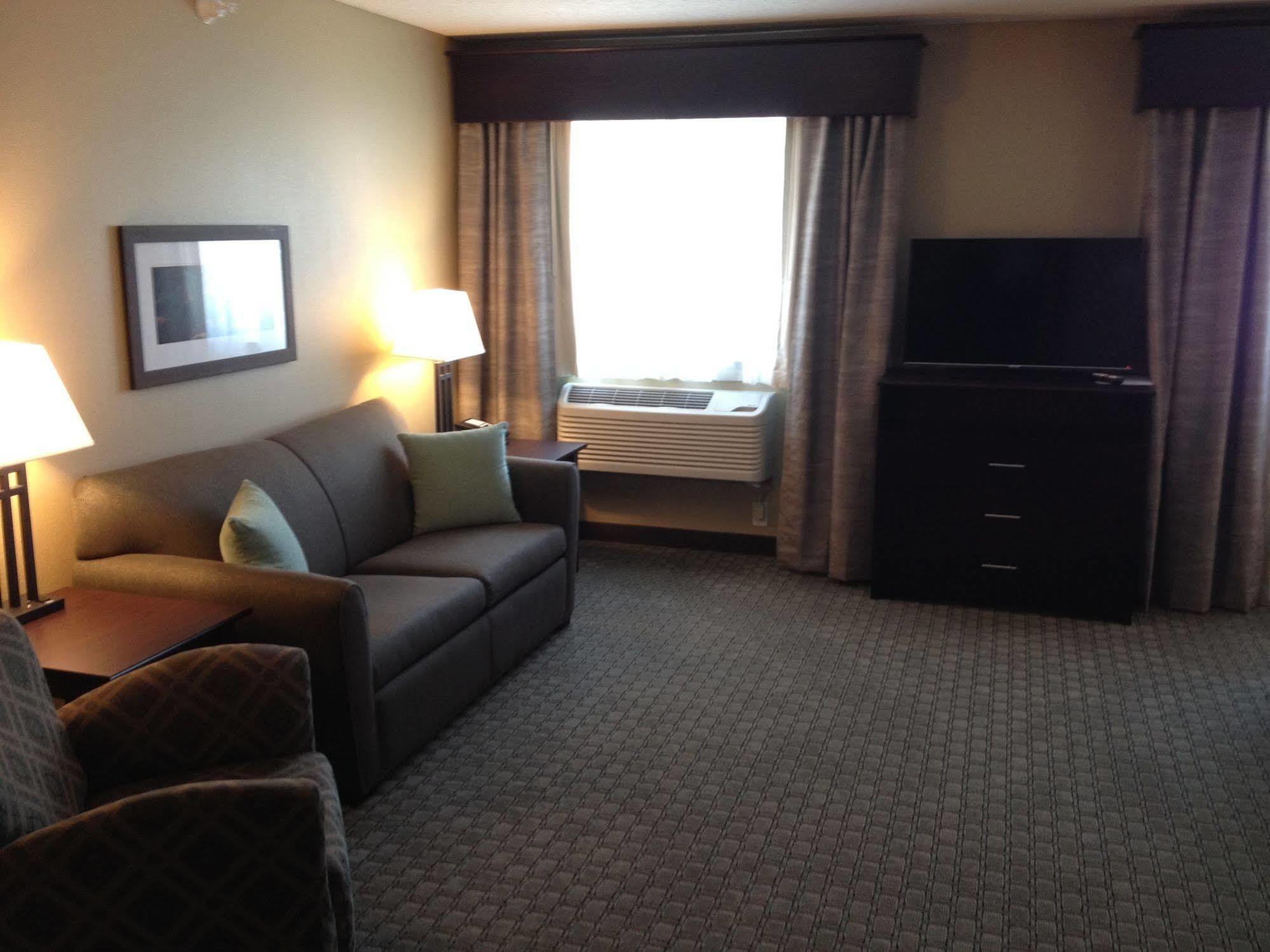 Grandstay Hotel & Suites - Glenwood Экстерьер фото