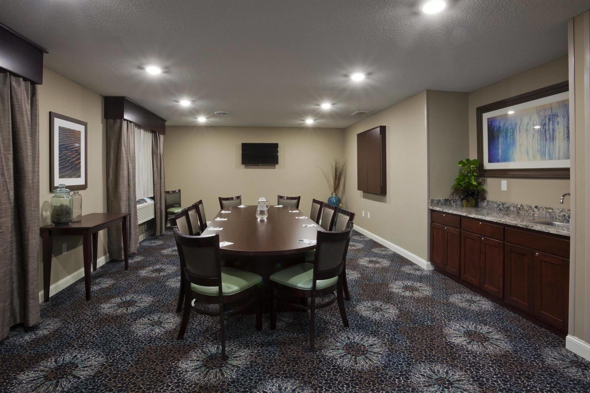 Grandstay Hotel & Suites - Glenwood Экстерьер фото