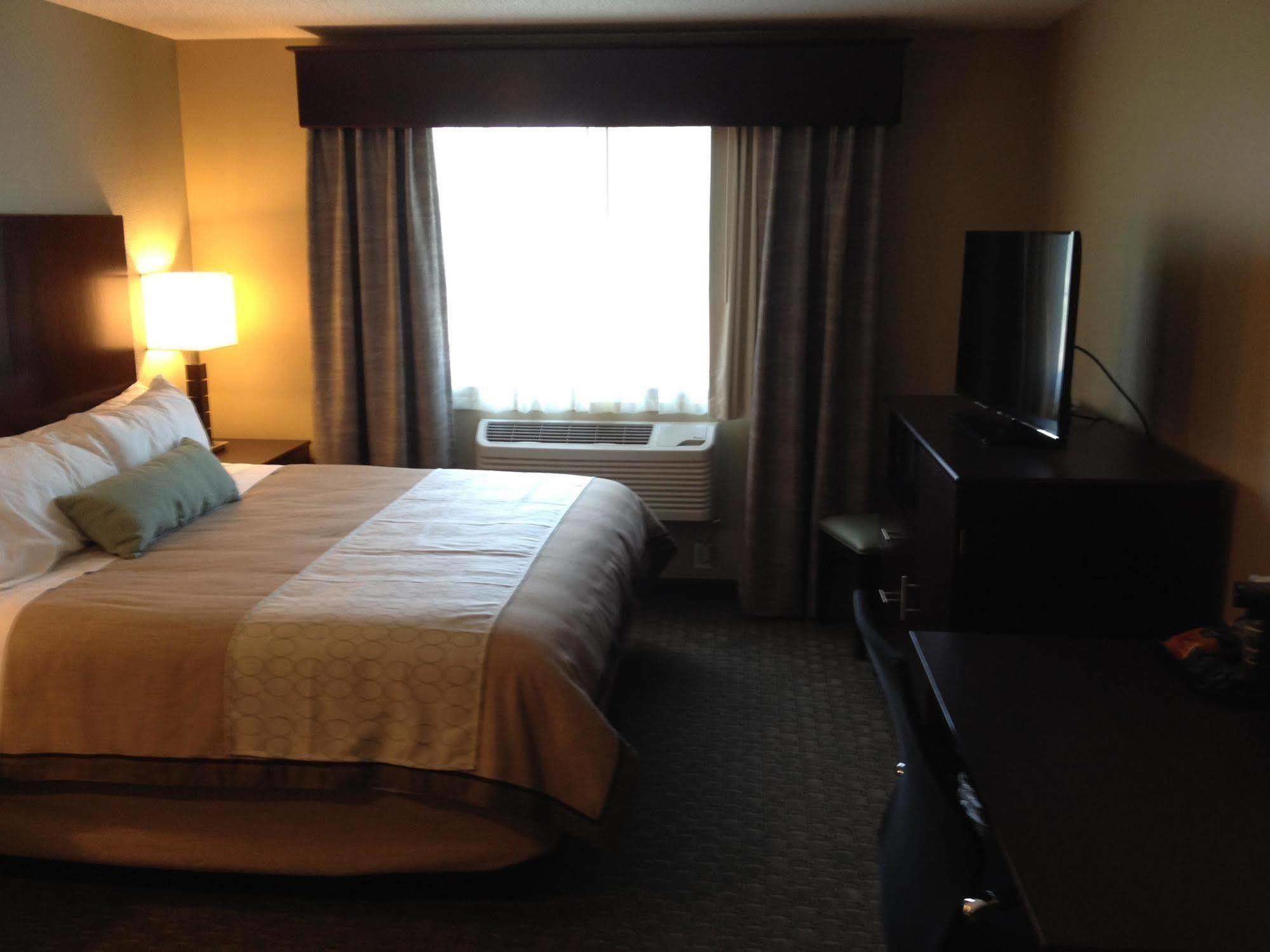 Grandstay Hotel & Suites - Glenwood Экстерьер фото